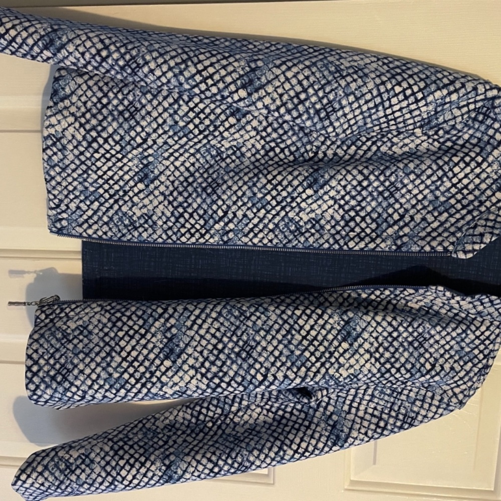 Jacket - Picture 2 of 3